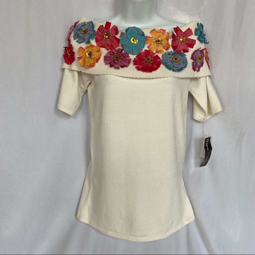 NWT Flora Ashley floral embellished top size M